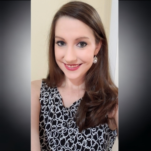 Meet your Posher, Melissa - Picture 3 of 7